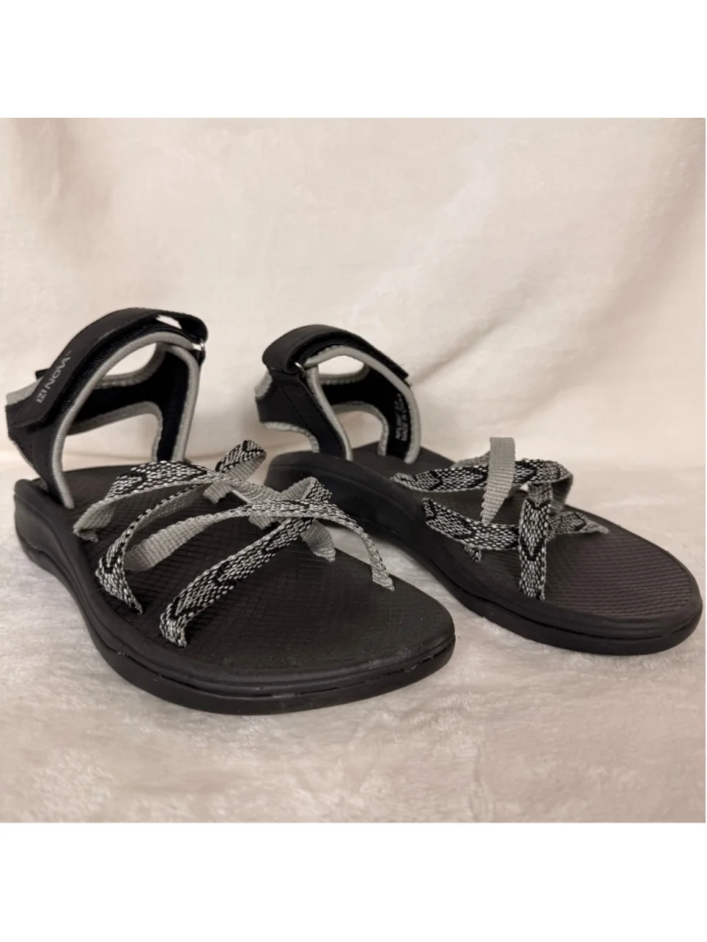 Women's Nova Black & Gray Sport Sandals Lace Size 5.5